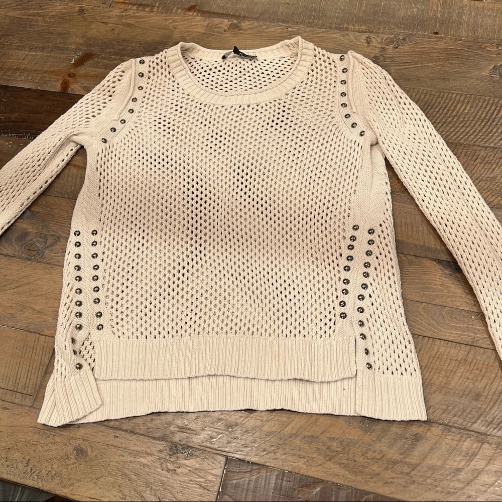 Rock & Republic woman’s Size S 100% Cotton Open Knit Pullover Sweater Studded